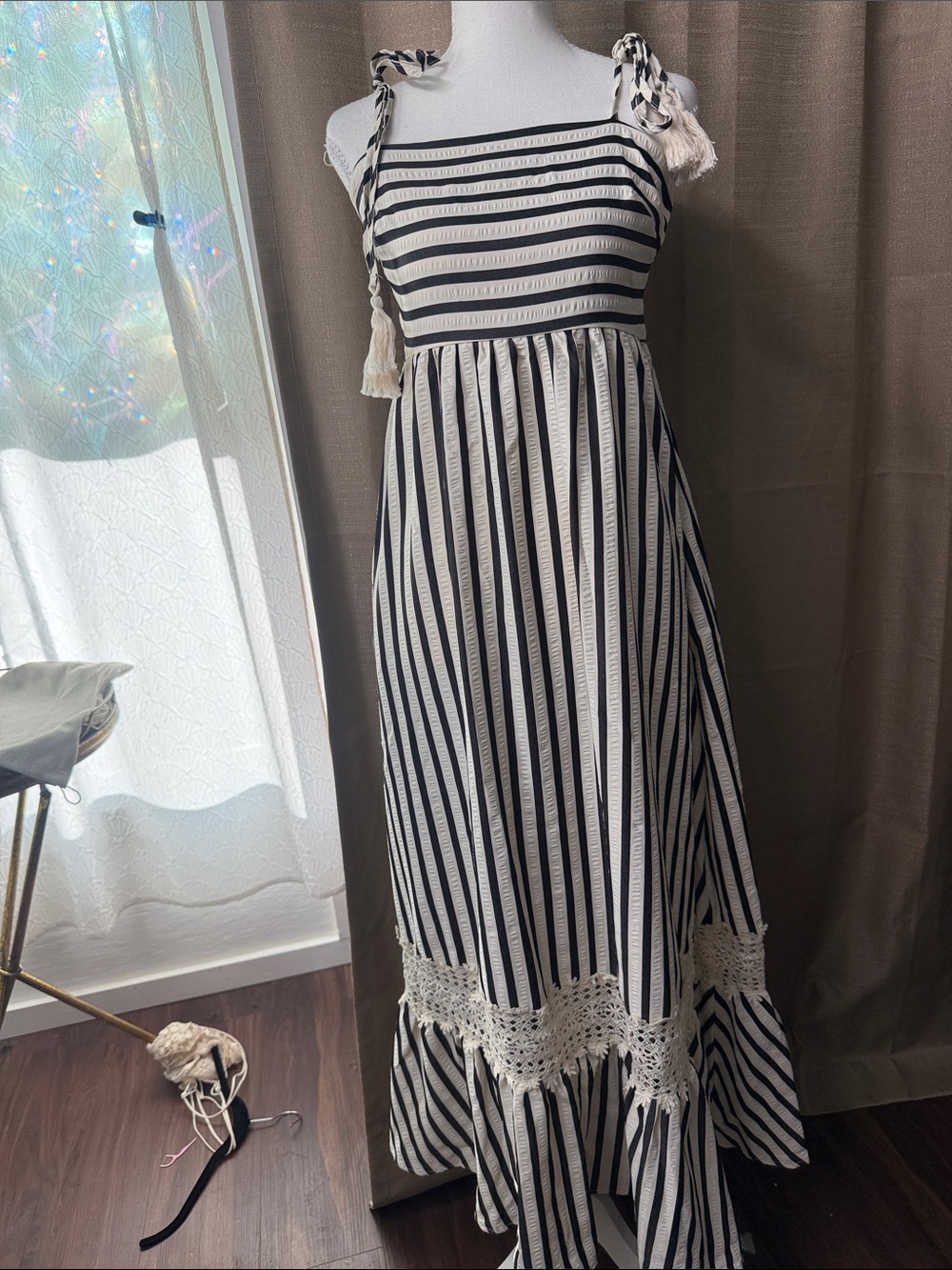 Cupshe Black and White Striped Maxi Dress with Tie Straps